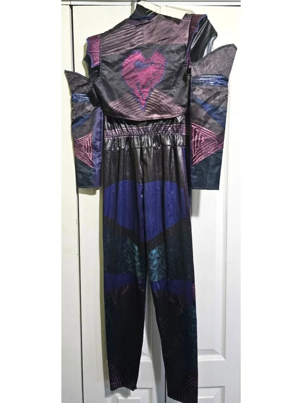 Descendants 3 Mal Deluxe Costume Girl 7-8 Jumpsuit Vest Glovettes Gloves Disney